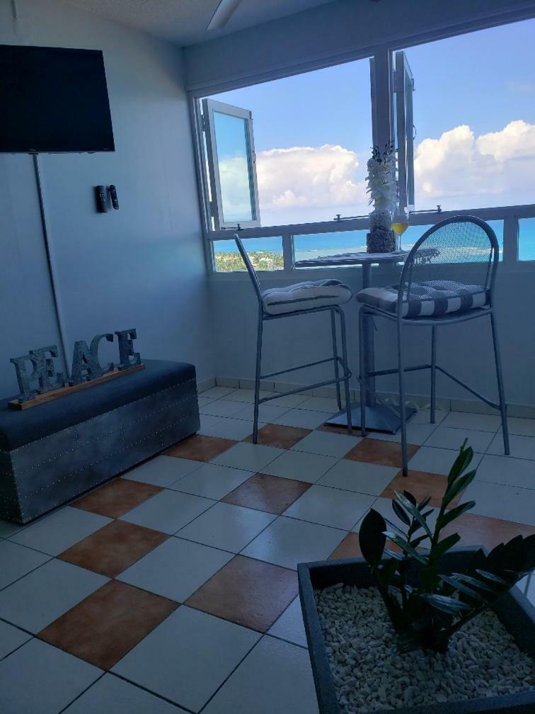 Breezy Beachfront Property With View Of Paradise Luquillo Luaran gambar