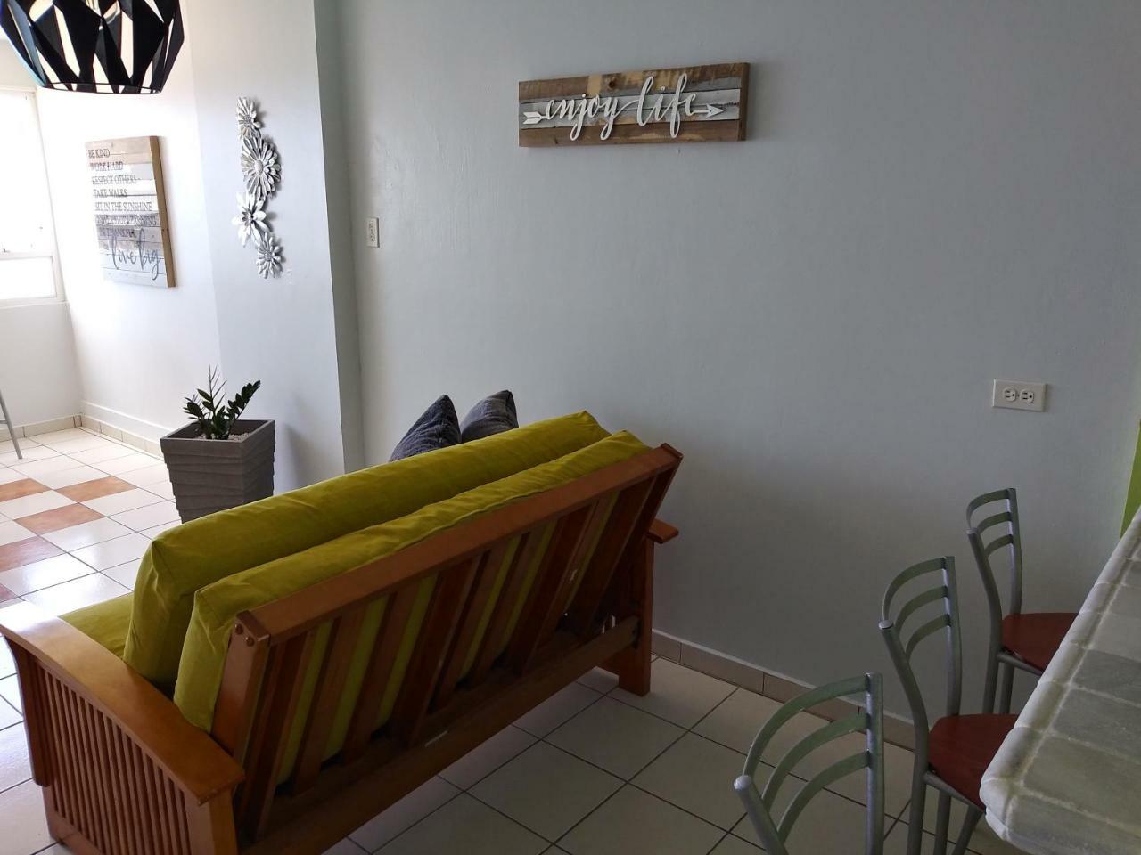 Breezy Beachfront Property With View Of Paradise Luquillo Luaran gambar